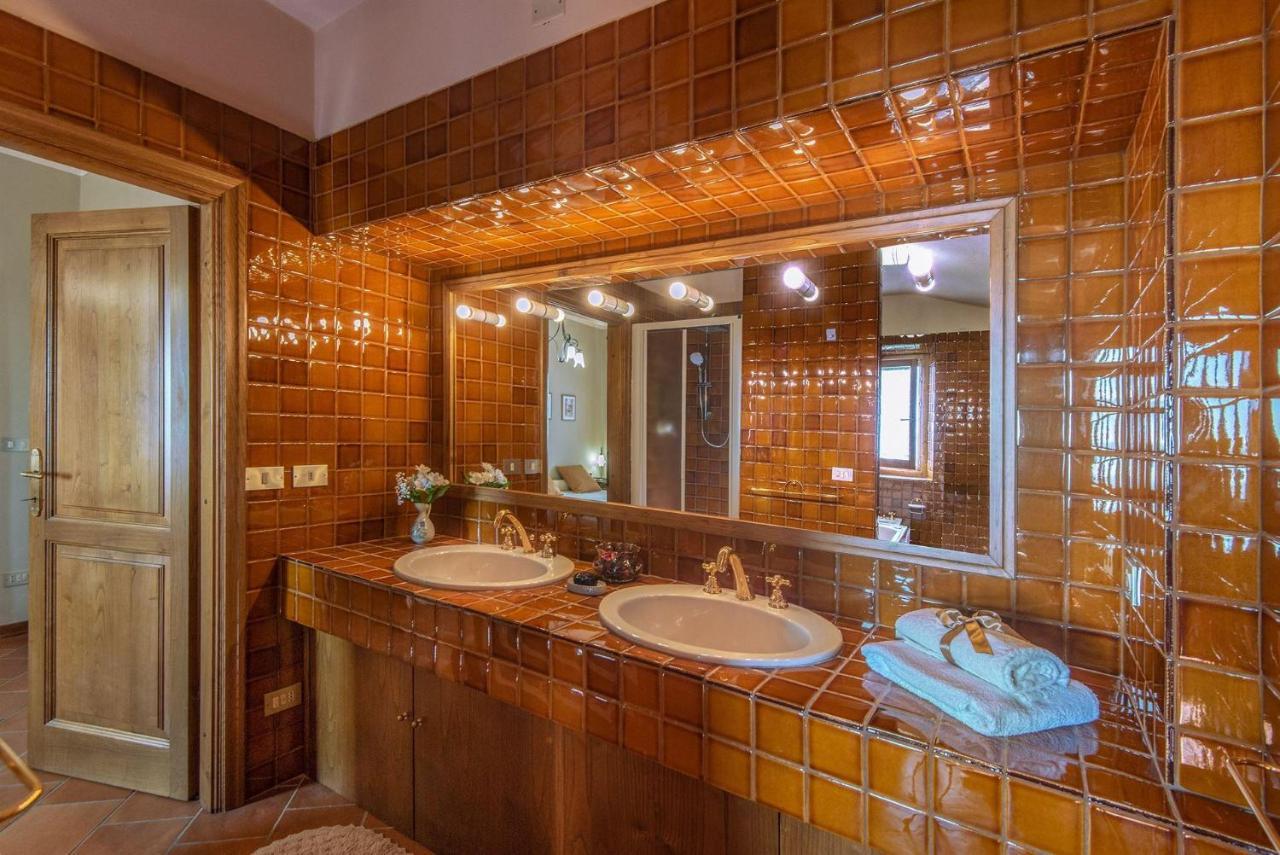 Villa Il Sole Чивителла-ин-Валь-ди-Кьяна Экстерьер фото